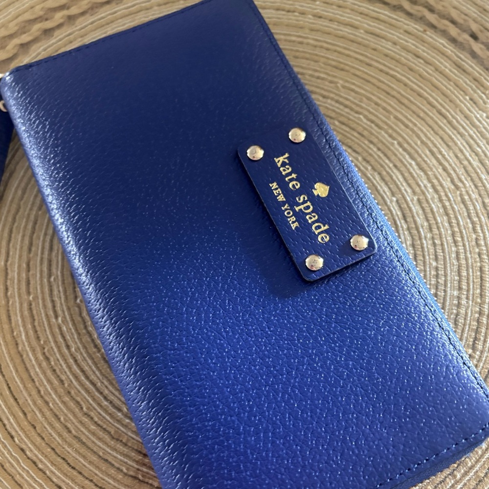 Kate Spade Classic Zip Around Wallet Full-Sized Blue Purple